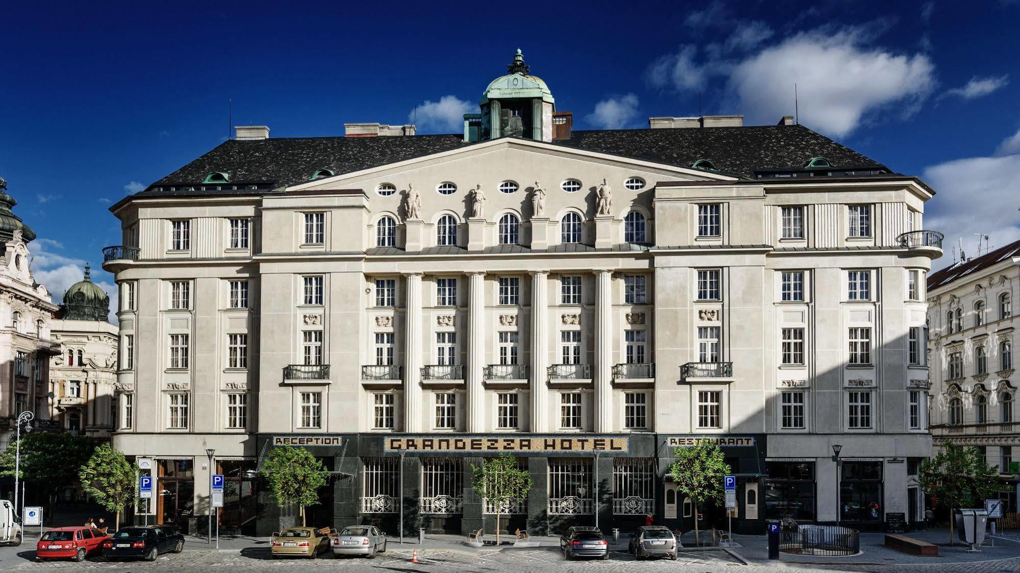 Grandezza Hotel Luxury Palace Brno Esterno foto